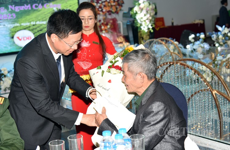 Gặp mặt tri ân Mẹ Việt Nam anh hùng tại Thái Nguyên Gặp mặt tri ân Mẹ Việt Nam anh hùng tại Thái Nguyên