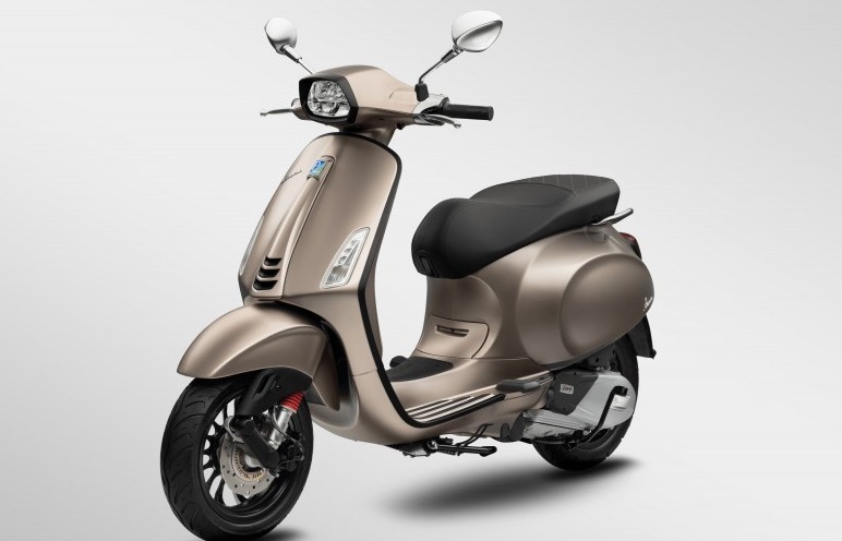 Cận cảnh dòng xe Vespa Sprint S vừa được Piaggio Việt Nam ra mắt