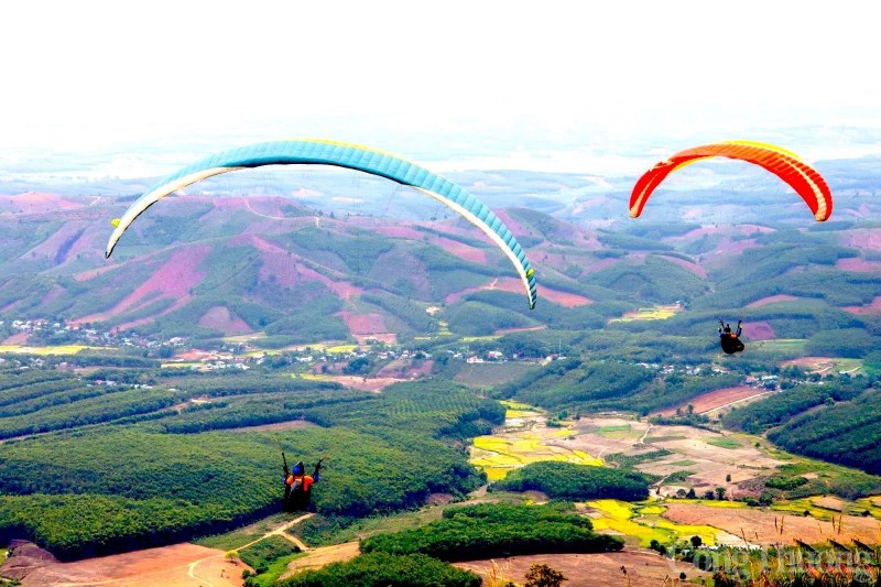 Kon Tum: Giải chạy marathon, bay dù lượn đầy thú vị và thử thách Kon Tum: Giải chạy marathon, bay dù lượn đầy thú vị và thử thách