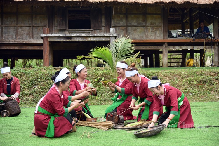 Độc đáo nghi thức “Chậm đò ho” của dân tộc Thổ