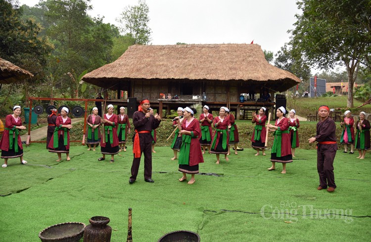 Độc đáo nghi thức “Chậm đò ho” của dân tộc Thổ