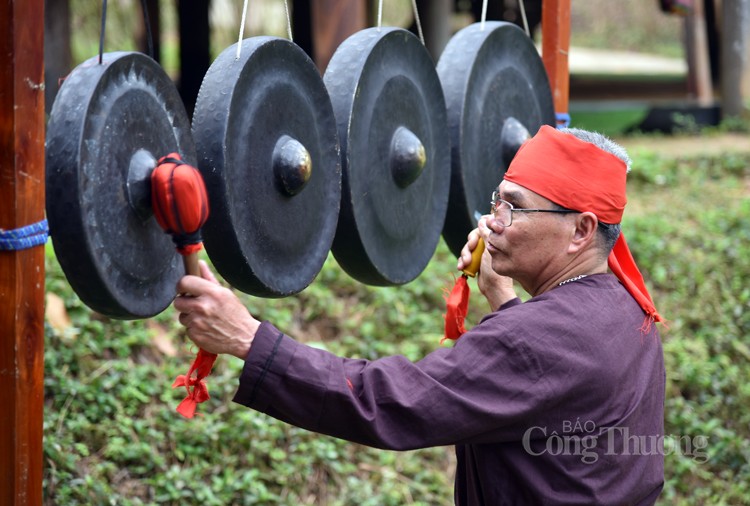 Độc đáo nghi thức “Chậm đò ho” của dân tộc Thổ