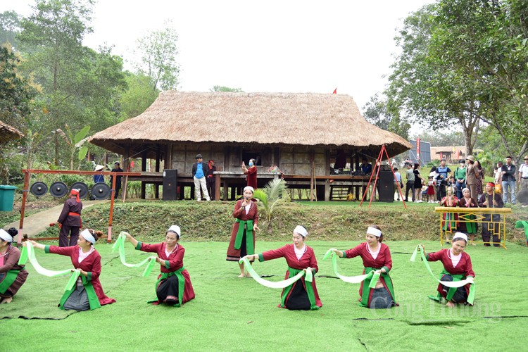 Độc đáo nghi thức “Chậm đò ho” của dân tộc Thổ