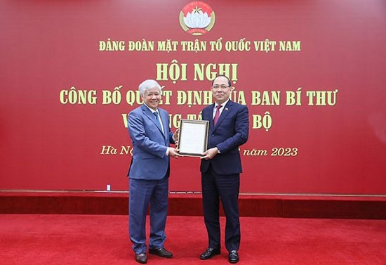 cong bo quyet dinh cua ban bi thu ve cong tac can bo tai mat tran to quoc viet nam