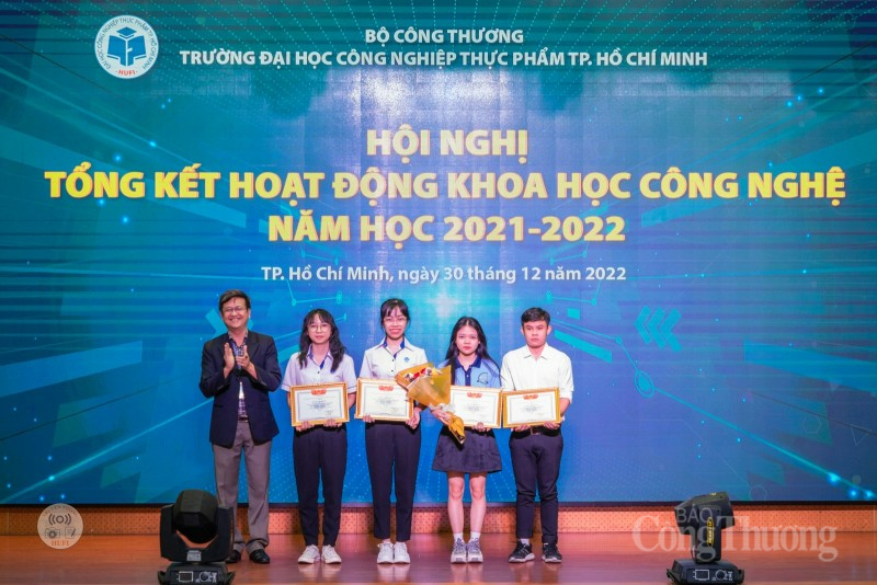 Khoa học công nghệ: Chìa khóa nâng cao chất lượng đào tạo