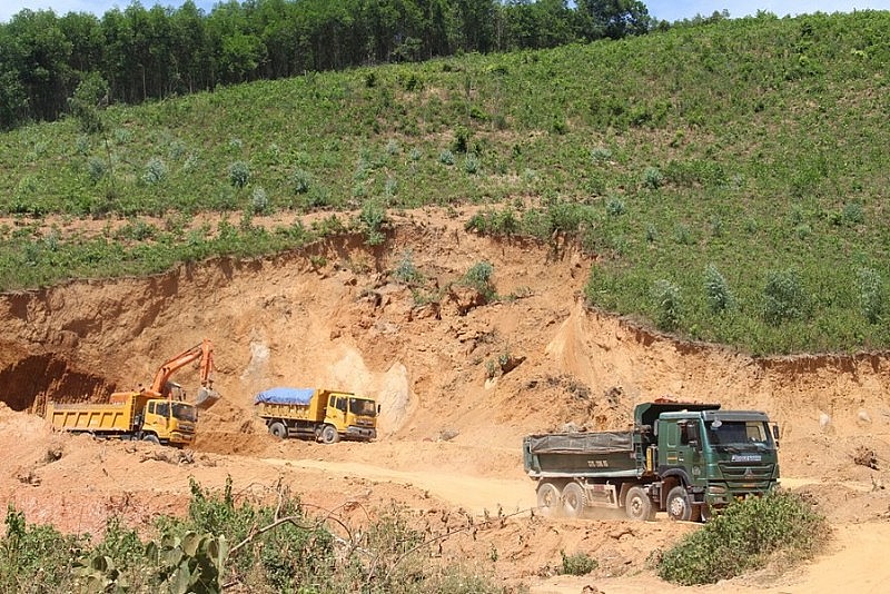 Thanh Hóa: Nhiều “anh tài” tham gia đấu giá quyền khai thác 10 mỏ khoáng sản