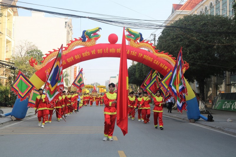 ễ nghênh thần du Xuân là một trong những Lễ chính diễn ra vào ngày 1/2 âm lịch 