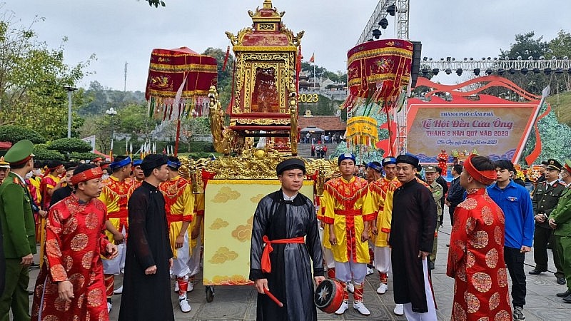 Tỉnh Quảng Ninh: Hàng vạn người tham gia Khai hội Đền Cửa Ông năm 2023