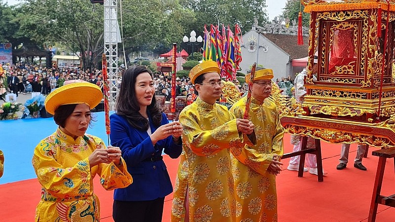 Tỉnh Quảng Ninh: Hàng vạn người tham gia Khai hội Đền Cửa Ông năm 2023 Tỉnh Quảng Ninh: Hàng vạn người tham gia Khai hội Đền Cửa Ông năm 2023