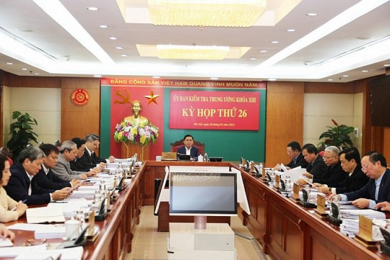 uy ban kiem tra trung uong ky luat dang doi voi can bo tinh bac ninh va hoa binh