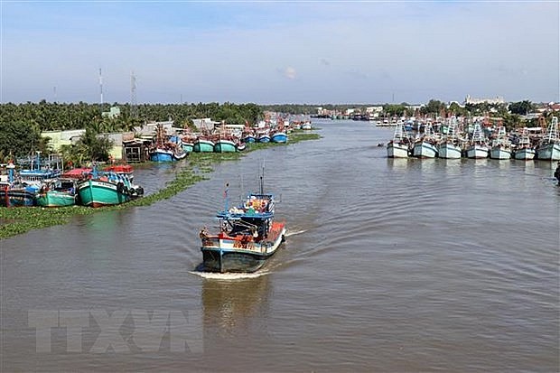 Tàu cá của ngư dân neo đậu trên sông Cái Bé thuộc địa bàn huyện Châu Thành, Kiên Giang