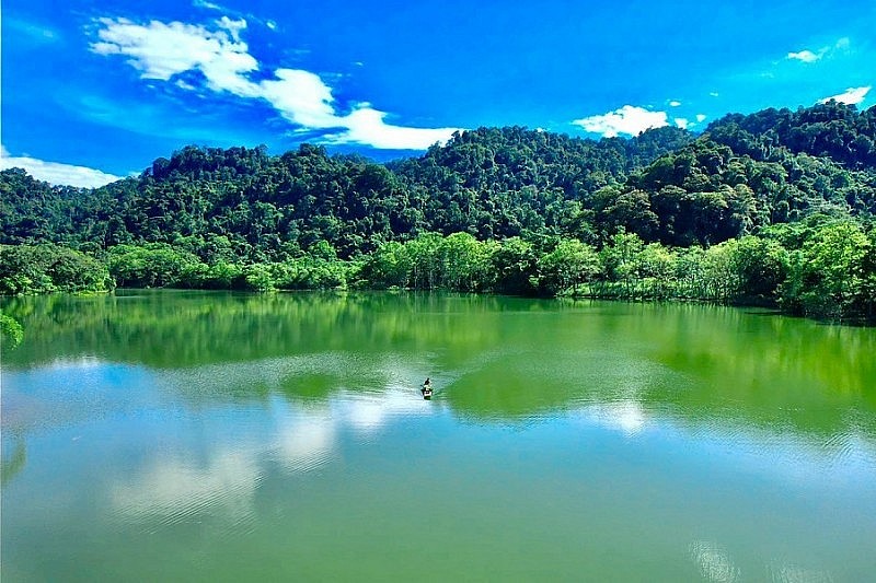 “Công nghiệp không khói” làm thay đổi cuộc sống đồng bào dân tộc Thái ở bản Bút xứ Thanh