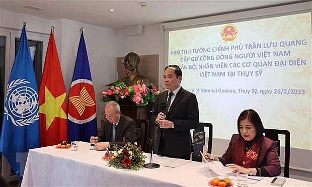 Phó Thủ tướng Chính phủ Trần Lưu Quang phát biểu tại trụ sở Phái đoàn thường trực Việt Nam tại Geneva.