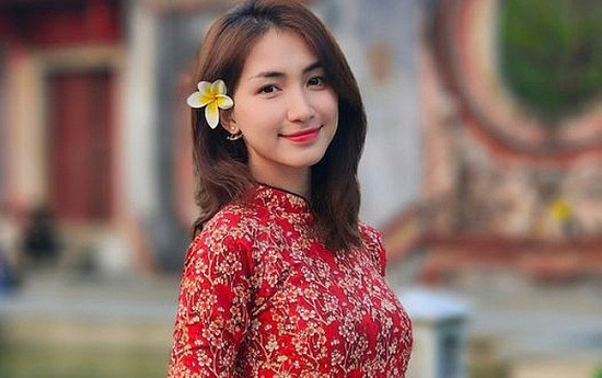 Thực hư tin đồn ca sĩ Hòa Minzy đang hẹn hò