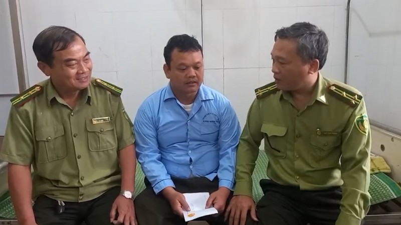Quảng Ngãi: Đã xác định đối tượng đánh kiểm lâm nhập viện