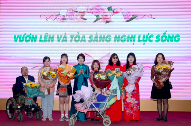 Tiếp thêm nghị lực sống cho phụ nữ yếu thế nhân ngày 8/3