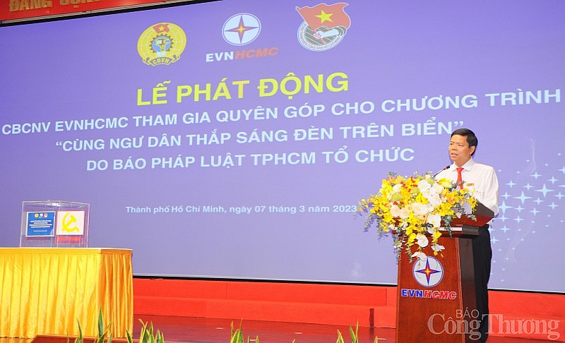 Ngành điện TP. Hồ Chí Minh: Cùng hàng nghìn ngư dân 28 tỉnh, thành thắp sáng đèn trên biển