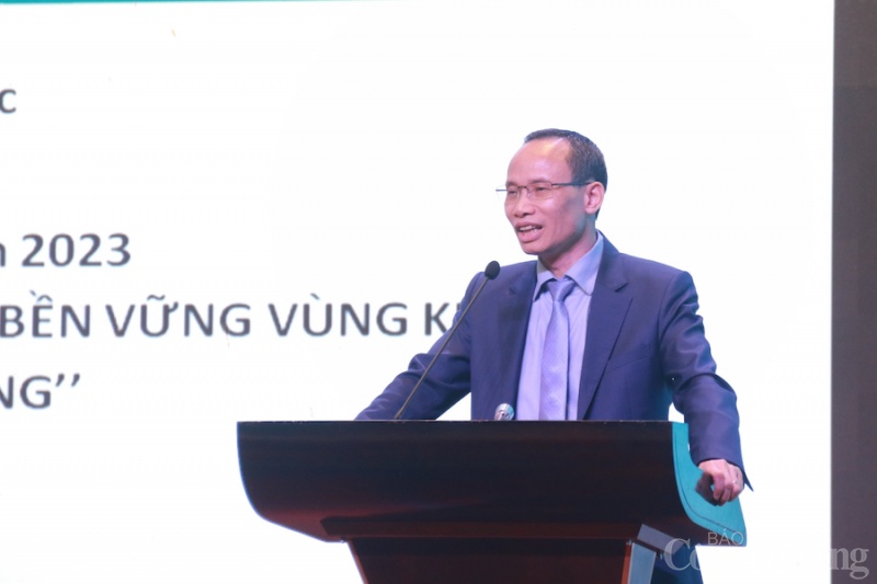 chuyen gia chi ra 10 giai phap dot pha phat trien kinh te xa hoi vung kinh te trong diem mien trung