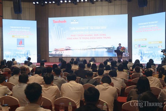 huy dong cac nguon luc phat trien nhanh ben vung vung kinh te trong diem mien trung
