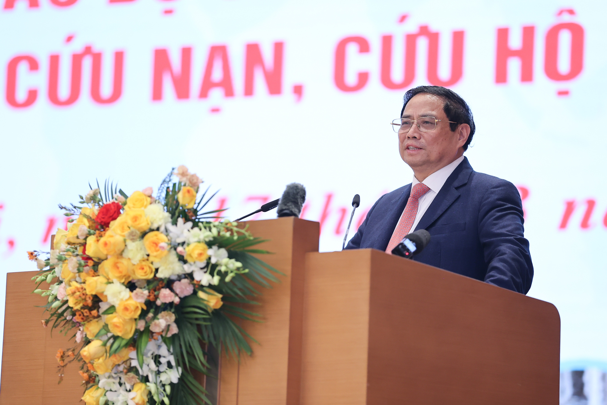 Khẳng định một Việt Nam nghĩa tình, trách nhiệm, đoàn kết quốc tế cao cả - Ảnh 1.