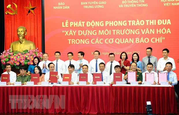 Van hoa bao chi: 'Suc de khang' chong lai tieu cuc trong xa hoi hinh anh 4