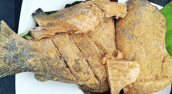 Cá muối chua nếu không đảm bảo vệ sinh rất dễ nhiễm vi khuẩn. 