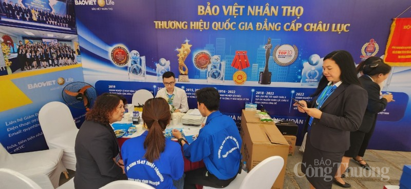 5000 cơ hội việc làm cho sinh viên trong Ngày hội việc làm UNETI 2023