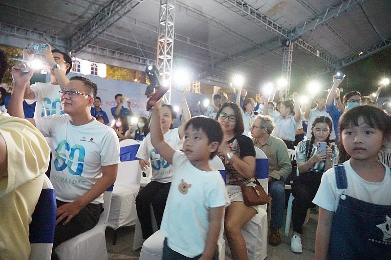 TP. Hồ Chí Minh: Hàng nghìn tình nguyện viên tham gia chiến dịch hưởng ứng Giờ Trái đất