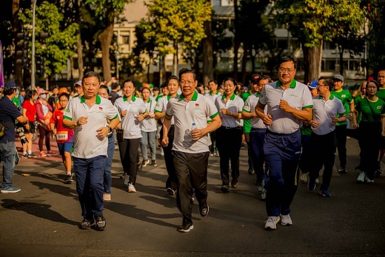 hang ngan nguoi tham gia ngay chay olympic vi suc khoe toan dan tai tp ho chi minh