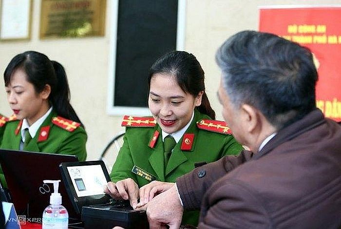 Về nội dung thể hiện trên thẻ căn cước công dân, dự thảo Luật sửa đổi, bổ sung theo hướng lược bỏ vân tay.