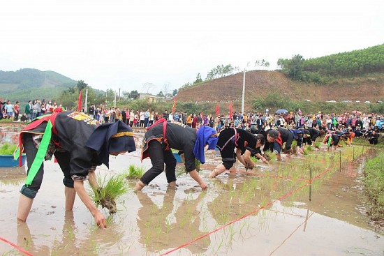 Quảng Ninh: Xây dựng nông thôn mới gắn với phát triển văn hóa dân tộc thiểu số ở Ba Chẽ