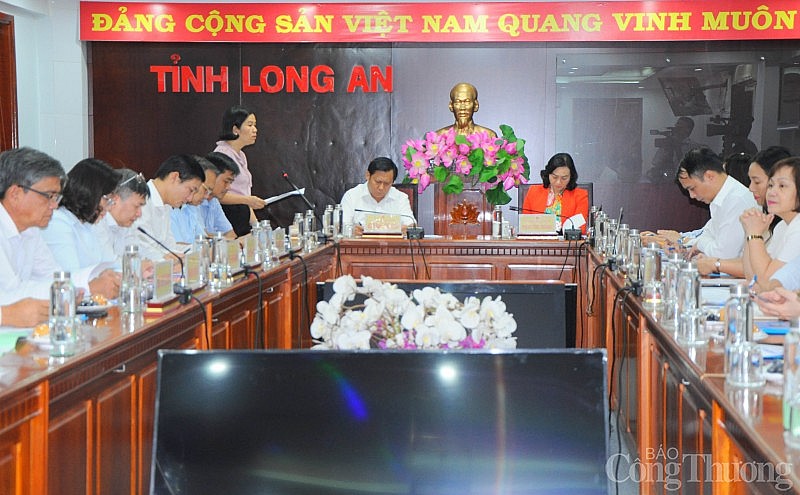 Long An cần tập trung phát triển công nghiệp, thương mại gắn với chuyển đổi mô hình tăng trưởng