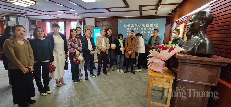 Nhiều du khách Việt Nam chọn Trung Quốc là điểm đến trong dịp lễ 30 tháng 4