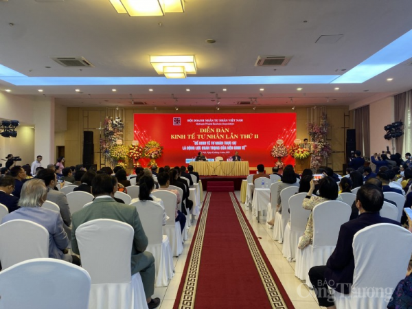 Diễn đàn kinh tế tư nhân