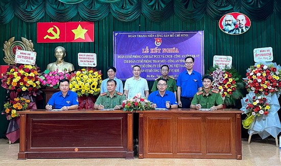 cac doan co so pv gas tai vung tau ky giao uoc ket nghia phoi hop hoat dong vi cong dong