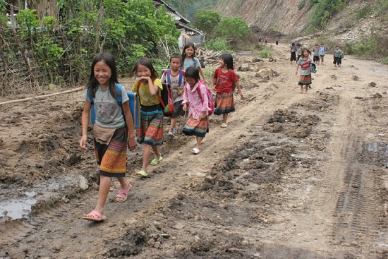giam ngheo ben vung uu tien vung loi