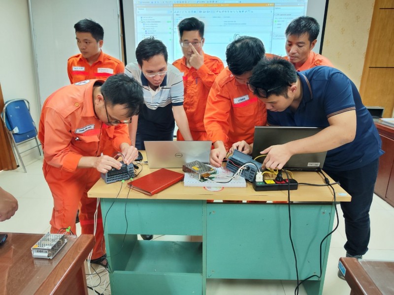 Công ty TNHH MTV thủy điện Trung Sơn tổ chức khóa đào tạo về Kỹ thuật điện Công ty TNHH MTV thủy điện Trung Sơn tổ chức khóa đào tạo về Kỹ thuật điện