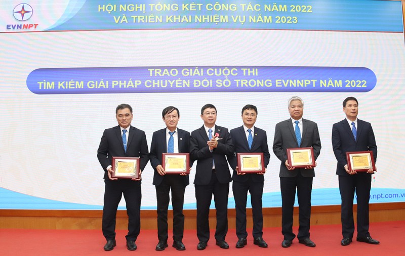 NPTS: Phát huy vai trò của tổ chức Đảng trong chuyển đổi số và đổi mới sáng tạo