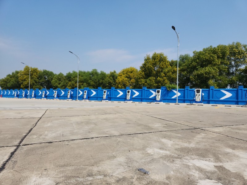 Bài 3: Kinh nghiệm thế giới và giải pháp cho Việt Nam trong phát triển năng lượng sạch