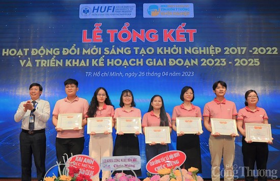 sinh vien truong dai hoc cong nghiep thuc pham tp ho chi minh co hon 700 y tuong khoi nghiep