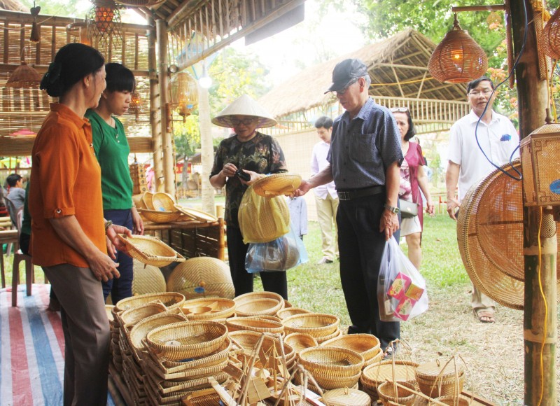 Thừa Thiên Huế: Để làng nghề truyền thống thành điểm đến du lịch