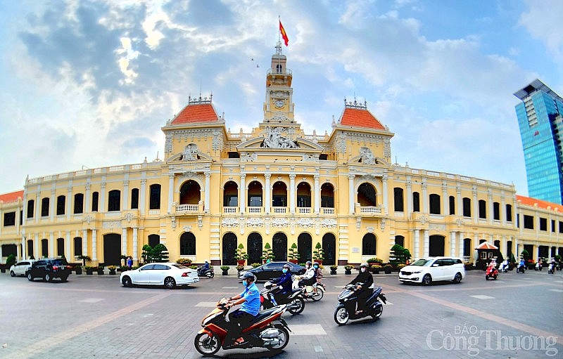 TP. Hồ Chí Minh rực rỡ cờ hoa chào mừng 48 năm ngày Giải phóng miền Nam