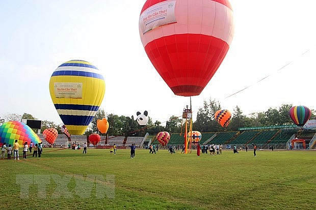 Lễ hội Khinh khí cầu góp phần kích cầu du lịch vùng đất Tây Đô