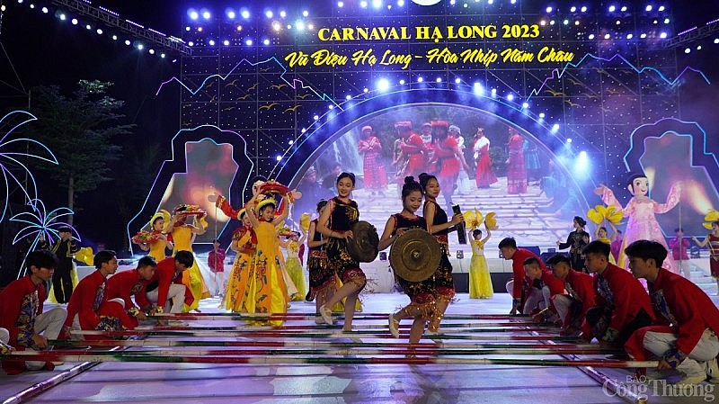 Rapper Đen Vâu khuấy động Carnaval Hạ Long 2023