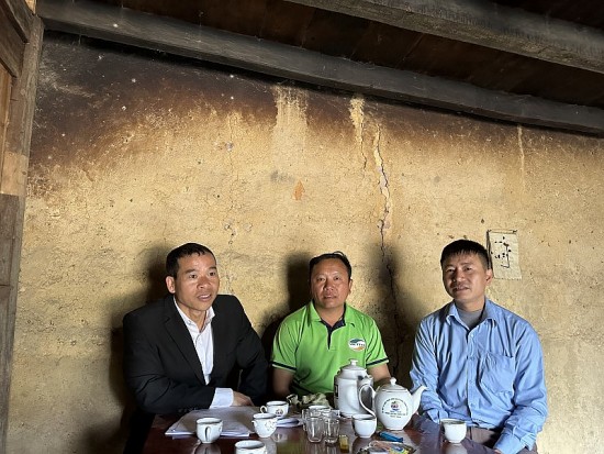 ha giang phat huy vai tro nguoi co uy tin trong phat trien kinh te bao ve vung bien