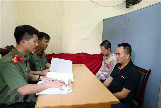 Bat 3 doi tuong la cong tac vien tap chi co hanh vi cuong doat tai san hinh anh 1