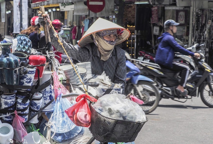 Nắng nóng ở Việt Nam lập kỷ lục mới, có nơi 44,1 độ C ảnh 1