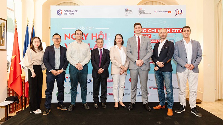 Ban tổ chức cho biết, Ngày hội việc làm Pháp – Việt lần thứ 8 sẽ diễn ra từ 8h-13h, ngày 13/5, tại Khách sạn Novotel Saigon Center, 167 đường Hai Bà Trưng, phường 6, quận 3, TP. Hồ Chí Minh; và từ 8h-13h, vào ngày 20/5, tại khách sạn Novotel Hanoi, số 2 phố Thái Hà, quận Đống Đa, Hà Nội 