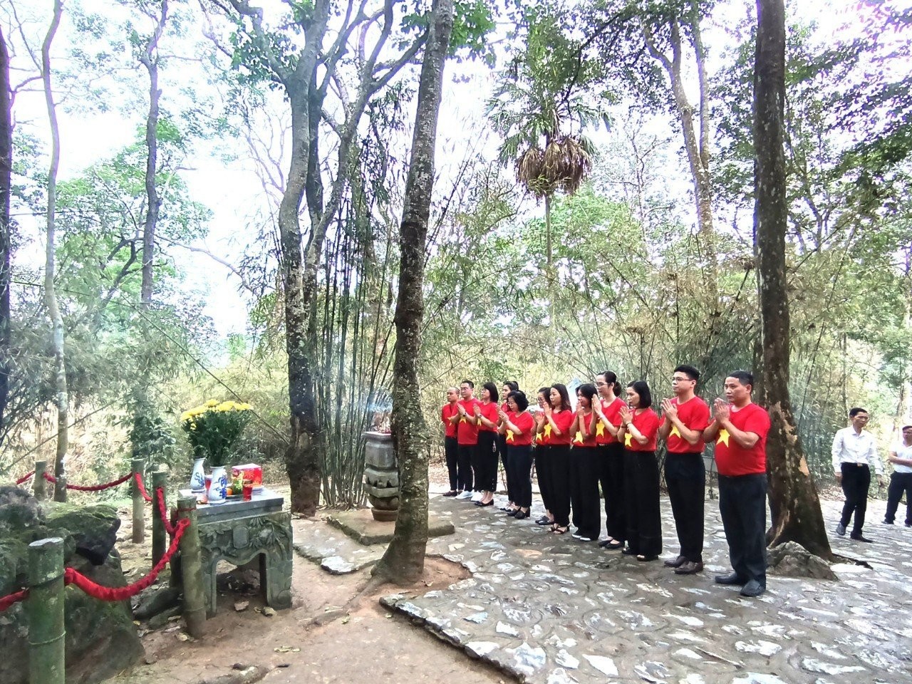 Cục Thương mại điện tử và Kinh tế số: Hành trình về nguồn đầy ý nghĩa