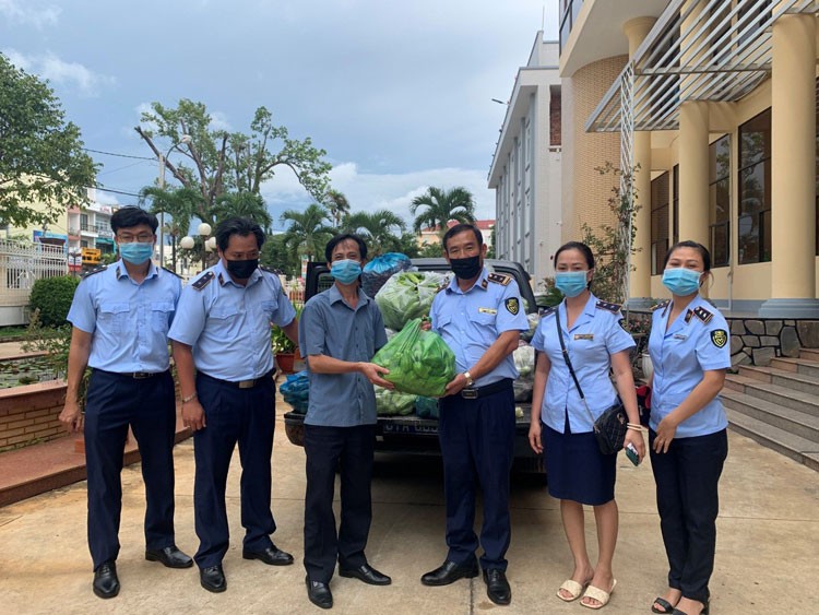 Khơi dậy và phát huy giá trị nhân văn trong quản lý nhà nước